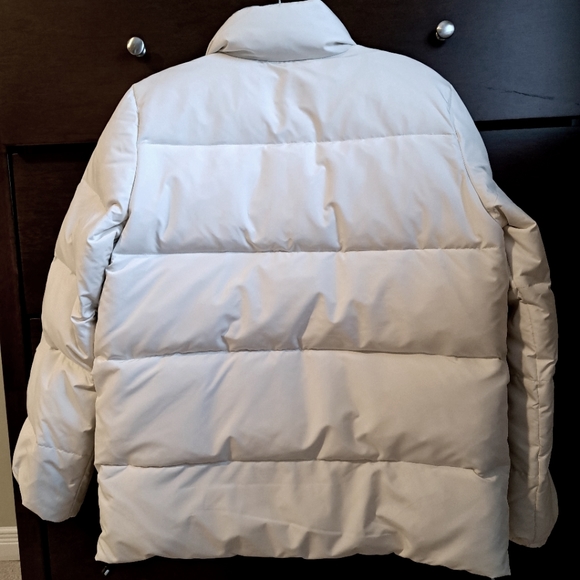 Old Navy Down Filled Winter Jacket - Picture 6 of 9